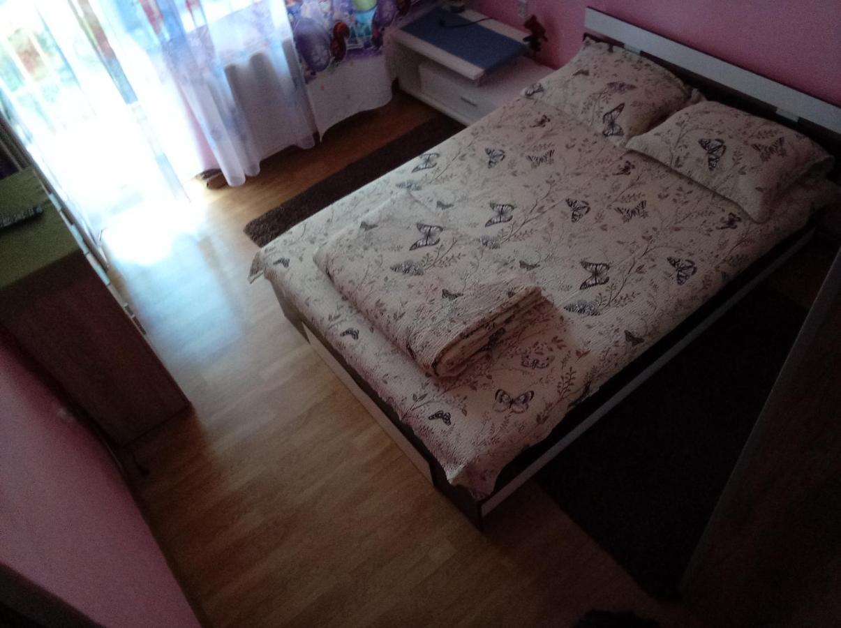Alessia Apartment Orsova Luaran gambar